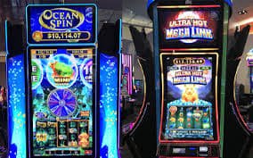 Filipino player browsing jljl4 sports and casino categories on mobile